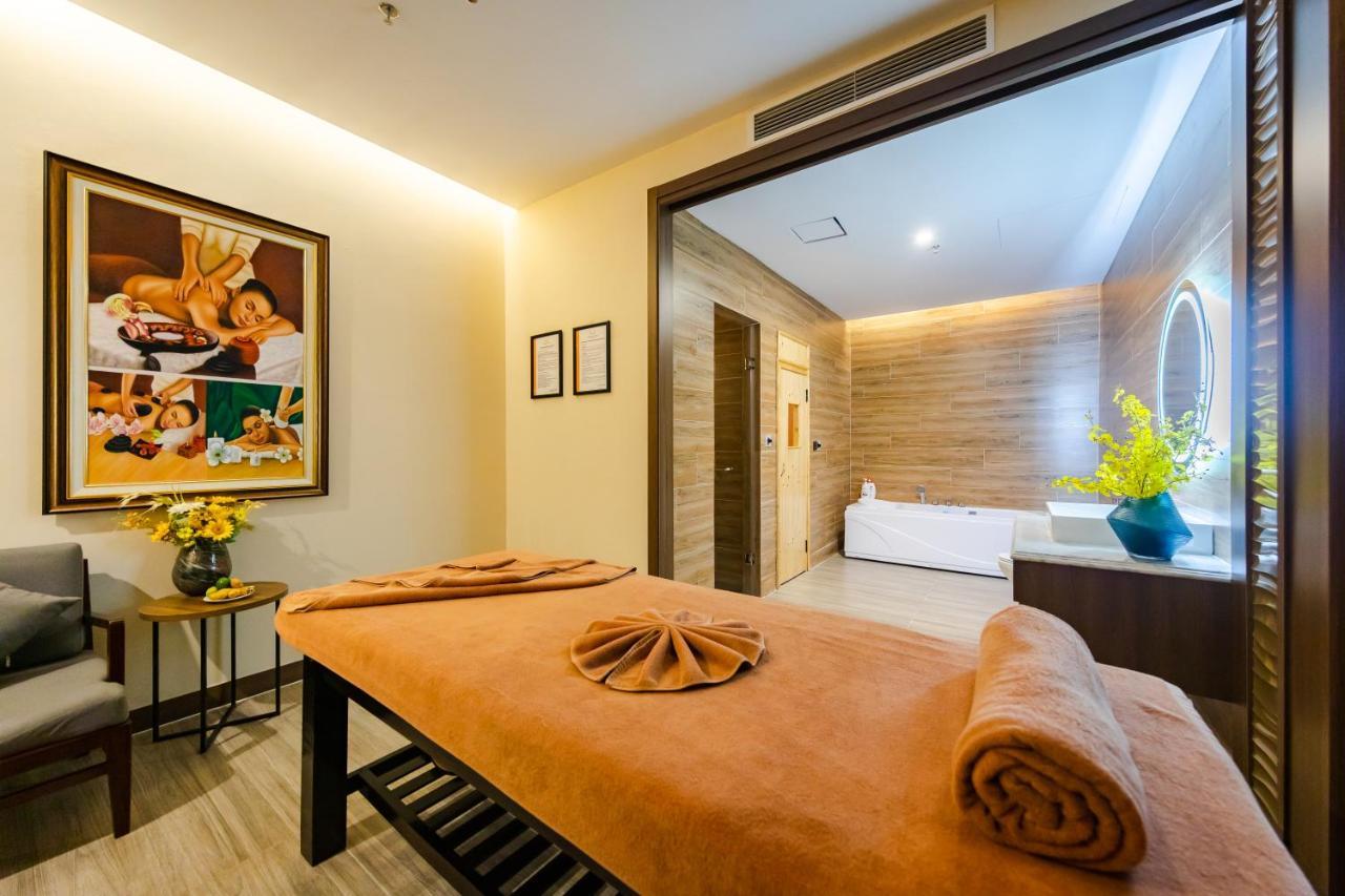 Muong Thanh Luxury Ha Long Centre Hotel Bagian luar foto